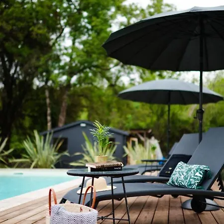 La Métairie De Terrefort 4*