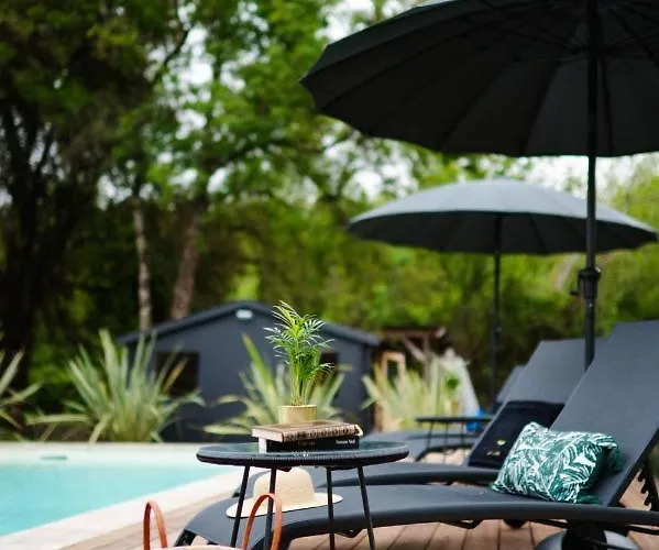 La Metairie De Terrefort 4*